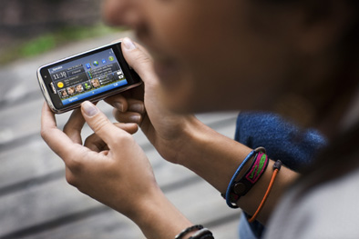 Nokia C6_Lifestyle_01